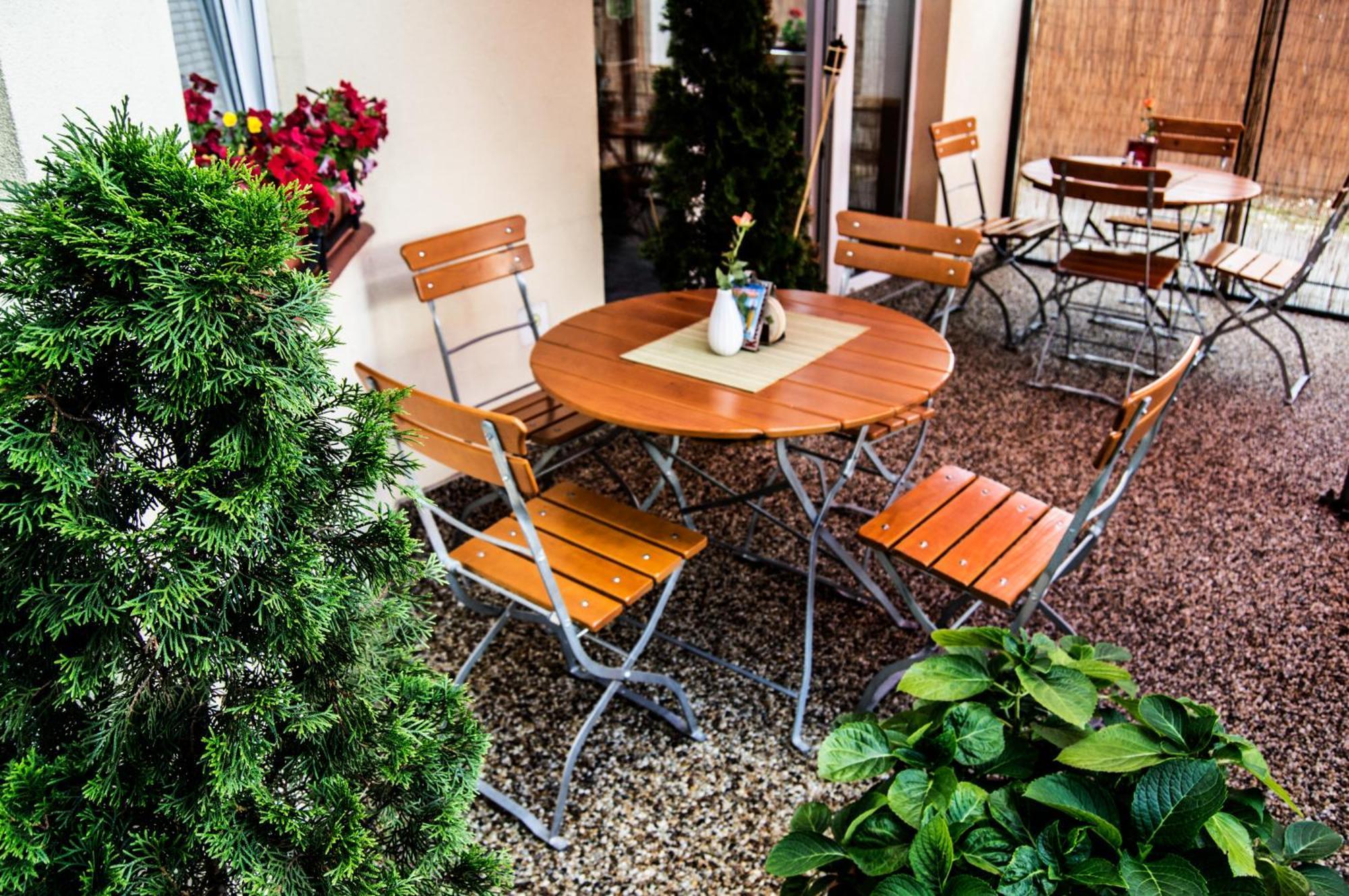 Restaurace A Penzion Garnet Оломоуц Екстериор снимка